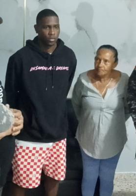 Se entrega reconocido delincuente El Negro, presunto autor de doble homicidio durante conflicto social en Los Alcarrizos