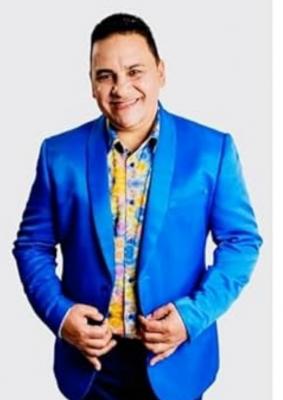 Henry Castro se renueva y se mantiene en el gusto popular