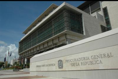 Querellantes en caso Calamar inconformes con Ministerio Público; abogados depositan instancias en tribunal